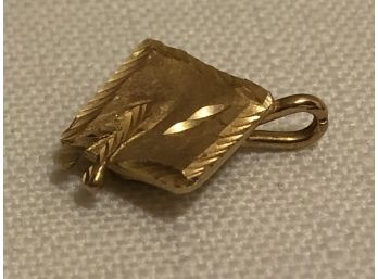 14K Gold Graduation Cap Charm (1.3 Grams)