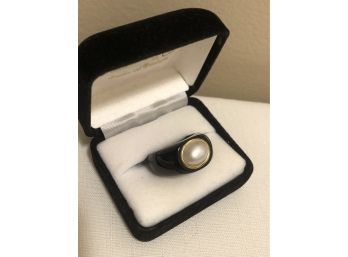 Asian 14K Gold Onyx Pearl Ring