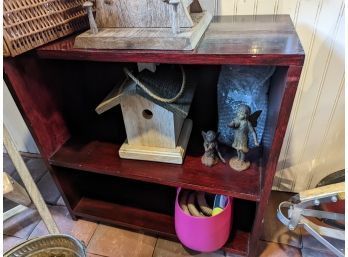 Small Bookshelf/cabinet