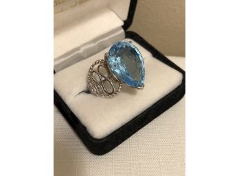 Sterling Silver 925A Signed Blue Topaz Ring (10.6 Grams)