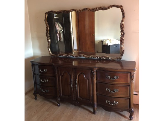 Vintage Bassett Furniture Triple Dresser & Mirror