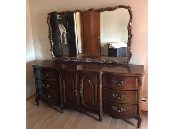 Vintage Bassett Furniture Triple Dresser & Mirror
