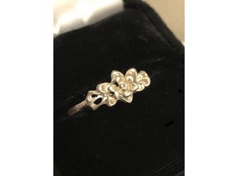 Sterling Silver Flower Ring (1.4 Grams)