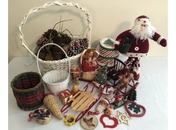 Christmas Decor Collection Lot 2