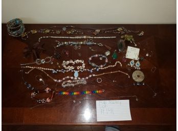 Miscellaneous Jewelry Lot