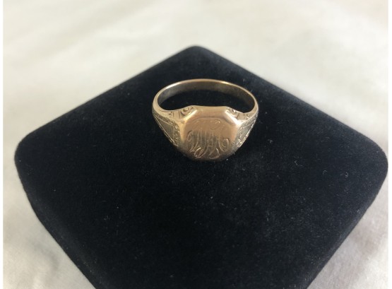 Antique 14K Gold Mens Engraved Ring (7.1 Grams)