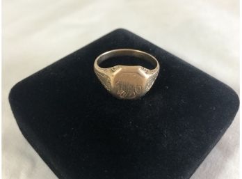 Antique 14K Gold Mens Engraved Ring (7.1 Grams)