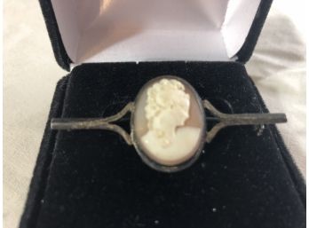 Antique Sterling Cameo Brooch (5.6 Grams)