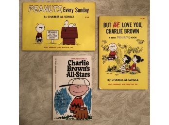 Vintage Peanuts Books Lot 1