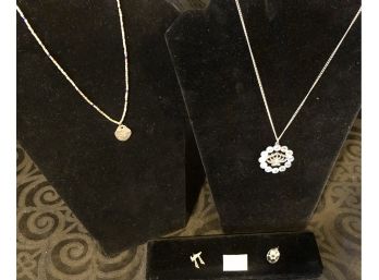 Ladies Silvertone Judaica Jewelry