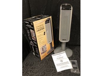 Lasso Ceramic Heater & Remote - NEW IN BOX!