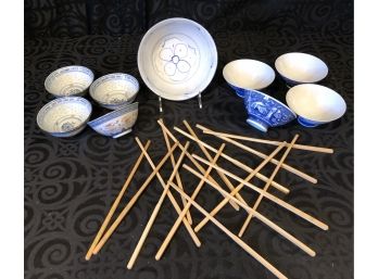 Asian Porcelain Bowls & Chopsticks 🥡
