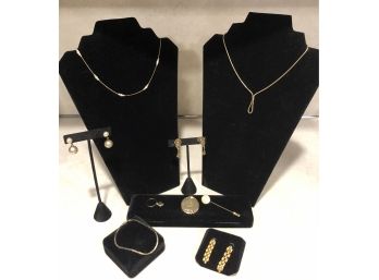 Goldtone Fashion Jewelry Collection Lot 4