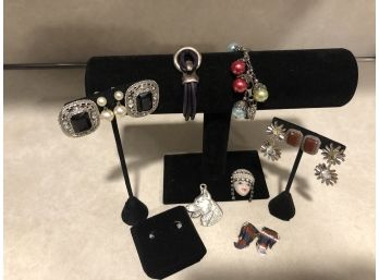 Ladies Silvertone Fashion Jewelry
