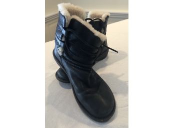 Ladies UGG Boots - Size 8