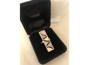 Sterling Silver Mother Of Pearl Artisan Ring (9.9 Grams)