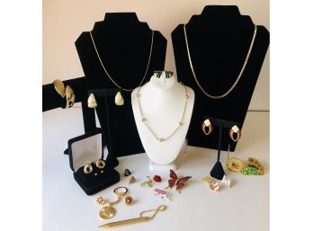 Goldtone Fashion Jewelry Collection Lot 2