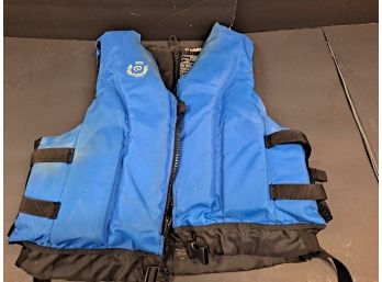 Adult Medium/Large Life Vest