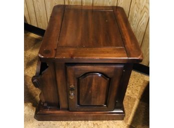 Colonial Style Magazine Holder End Table