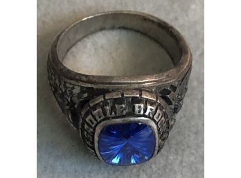 Vintage 1977 Sterling Silver School Ring (8.1 Grams)