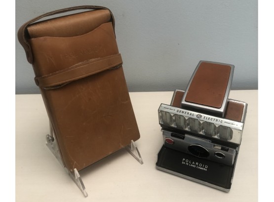 Vintage Polaroid SX-70 Land Camera & Case