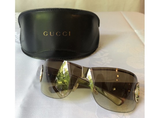 Authentic Gucci Designer Sunglasses & Case