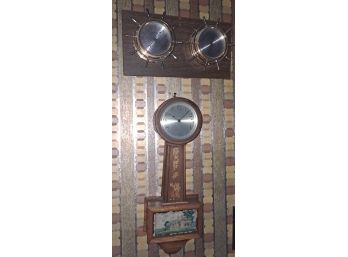 Vintage Wall Clock & Thermometer/humidity Meter