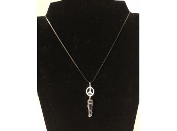 Sterling Silver Peace Sign Quartz Necklace - 5.5 Grams