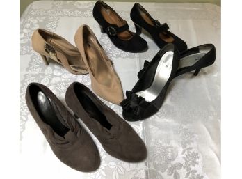 Ladies Shoes (Size 7-7.5)