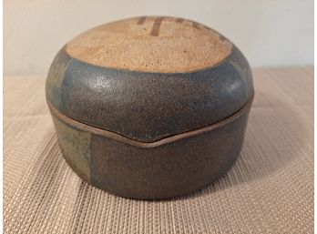 Ceramic Decorative Bowl With Lid Lot L8