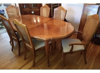 Dining Room Set By Stanley Furniture