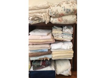 Towels, Bedding & Linens