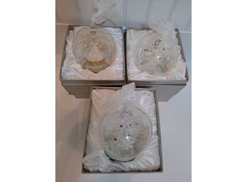 Battery Operated Lighted Clear Christmas Balls