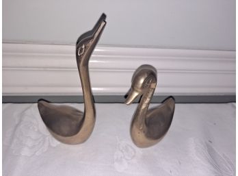 Metal Swan Figurines