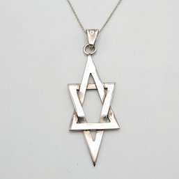 Vintage 2 1/4' Sterling Silver Star Of David Pendant On 18' Sterling Silver Chain
