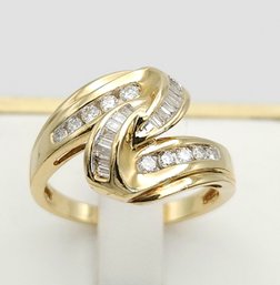 14k Yellow Gold  3/4 Carat Diamond Ribbon Cocktail Ring 4grams Size 7