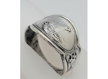 Sterling Silver Horse Motif Ring Size 8 - 4.46g