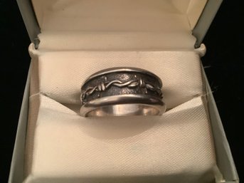STERLING SILVER RING MARKED 925