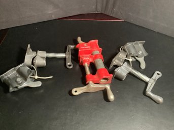 3/4 Inch Pipe Clamps