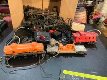 Vintage. Trains And Accessories
