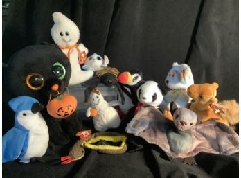 GROUPING OF 12 BEENIE BABIES