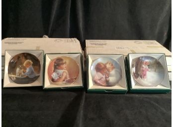 New-Pemberton & Oakes Miniature Collector Plates