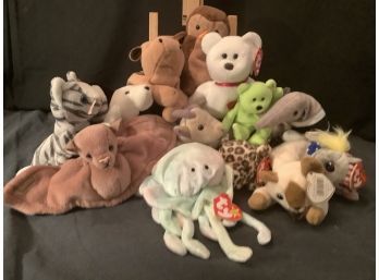ANOTHER GROUPING OF BEANIE BABY FRIENDS