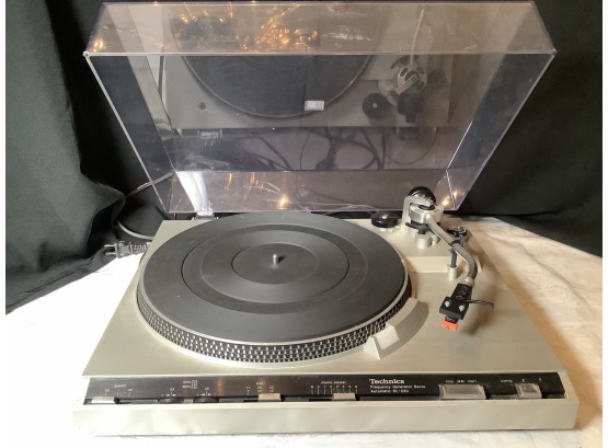 Turn Table-Record Player