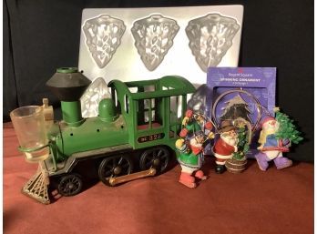 DC 328 Train With Cake Pan & Ornaments