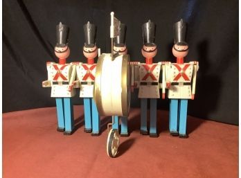 Louis  Marx Vintage Marching Soldiers Toy