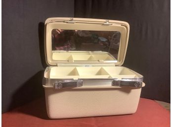 Samsonite Its Make Up Carrier/Case With Key