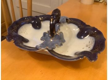 BLUE & WHITE  Handled Serving PLATE