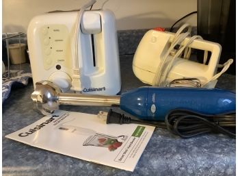KITCHEN APPLIANCES- HAND MIXER, TOASTER AND IMERSION BLENDER