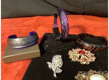 Vintage Pins/Brooches & Bracelets-see Photos